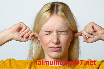  ù tai là triệu chứng của bệnh gì